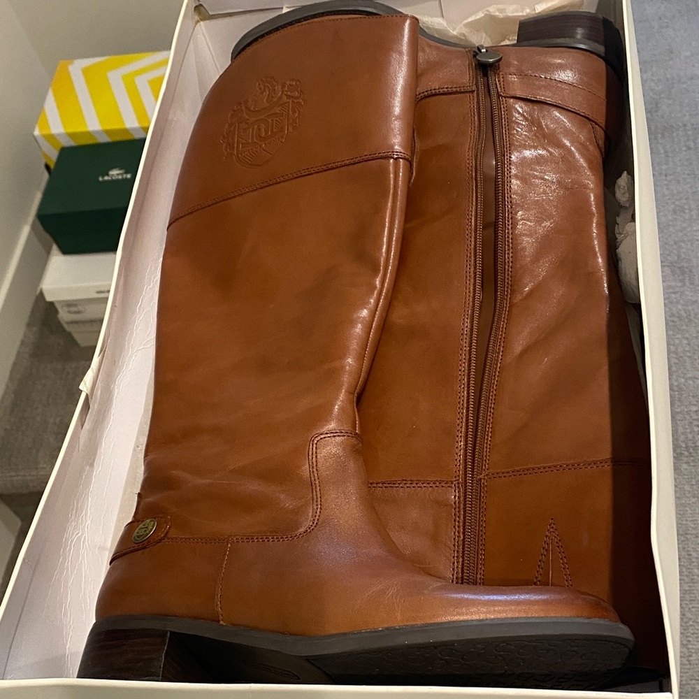 Etienne Aigner Tan Leather Boots